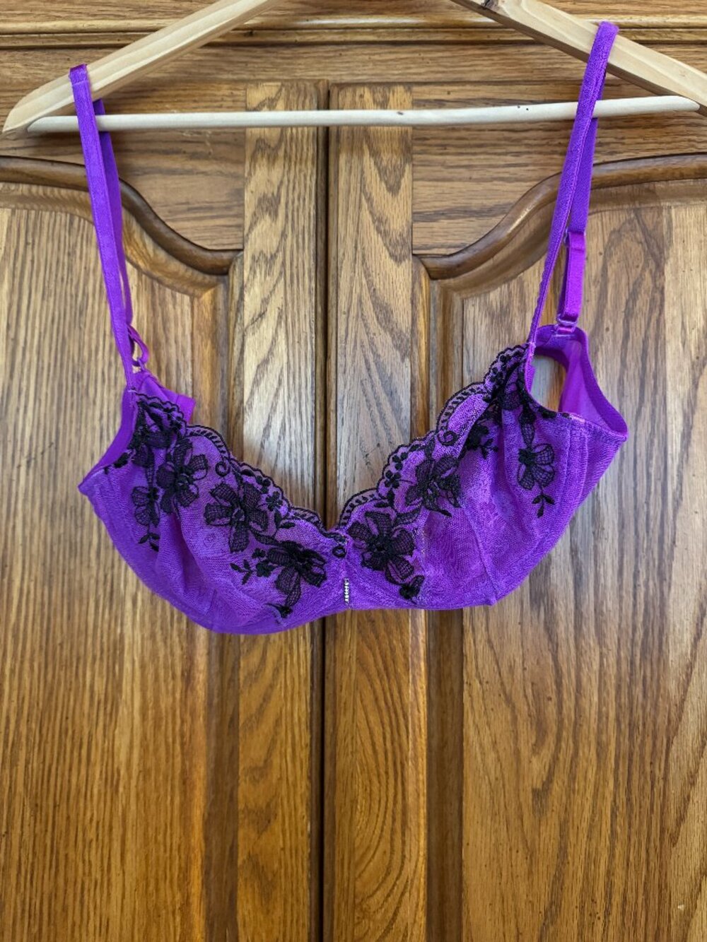 Victoria's Secret Purple Lace Underwire Bra with Black Floral Embroidery